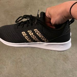 Adidas leopard cloud foam tennis shoes